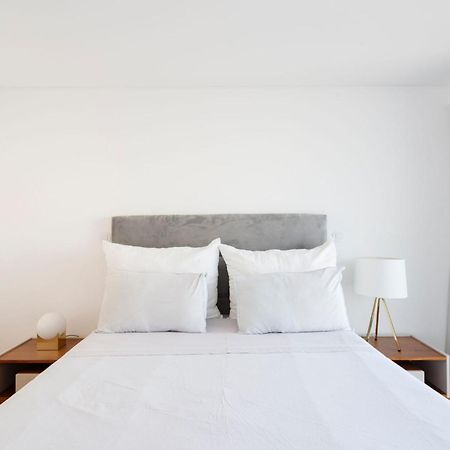Luxury Suite With Balcony And Shared Accommodation In The Parque Eduardo VII Area Lisboa Kültér fotó